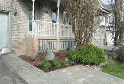 Projet de réparation de marche et balcon en béton - Travaux d'application de revêtement de finition et du scellant protecteur. Travaux de réparation de balcon en béton effectués à Boucherville sur la rive-sud de Montréal.
