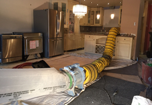 Installation du système par l'intérieur. Travaux effectués à Saint-Bruno sur la rive-sud de Montréal.